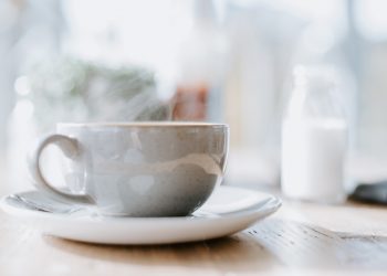 Tazza di latte caldo