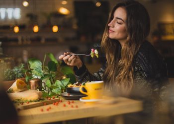Le 10 regole per i ristoratori, quelli innovativi e sostenibili.