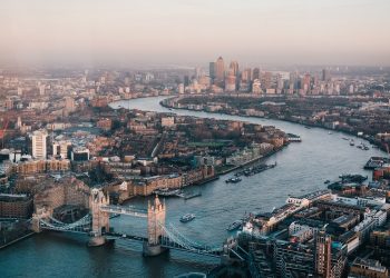 A proposito di innovazione: a suo tempo Londra fermò il colera, mentre Napoli