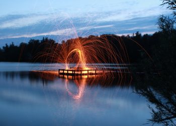 Conoscete la tradizione dei fuochi della notte di San Giovanni?