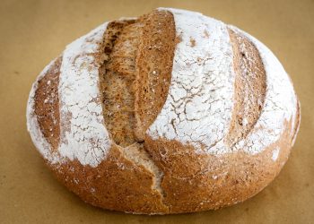 L’antropologa Lucia Galasso (la “Piero Angela del Pane”) nel suo libro: Storia e Civiltà del pane (Espress edizioni), ci racconta del pane più antico che c’è.