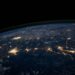 Il mondo di notte può illuminarci